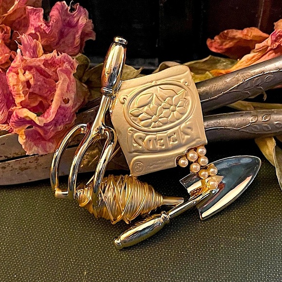 ASHLEY COOPER Vintage Gardening Tools and Dainty Pearl Seed Bead Brooch Signed - Picture 1 of 9